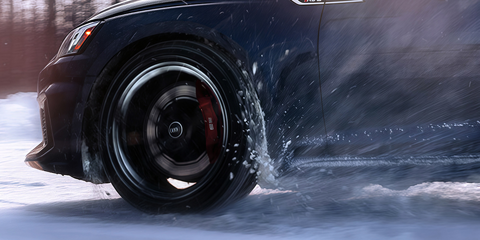 Tyre with three types of 3D sipes